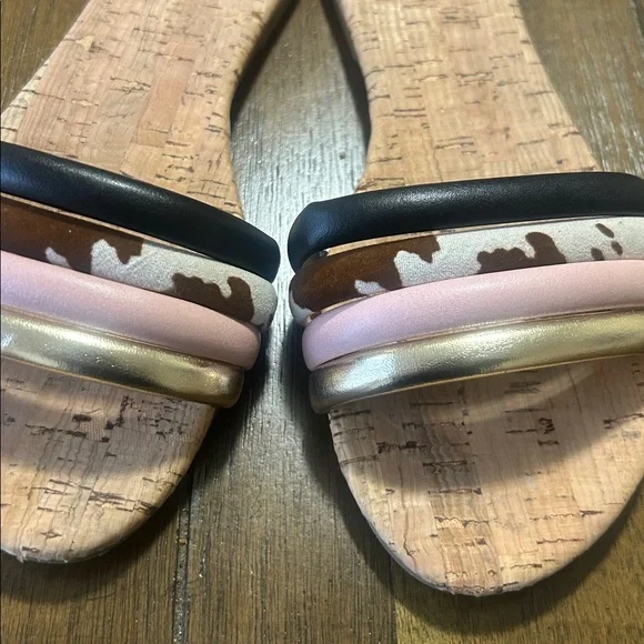 Qupid Archer women's sandals multi-colored bands and a cork-look insole sz 6.5 - Picture 2 of 4